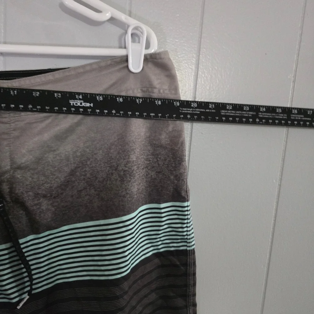 O'Neill Board Shorts Mens 38 Grey‎ Teal Striped Gradient Performance Swim Trunks